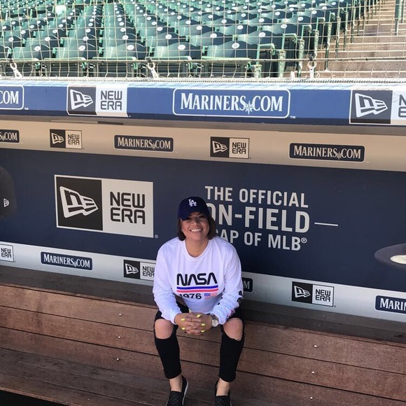 Meet your Posher, Sil - Picture 5 of 5